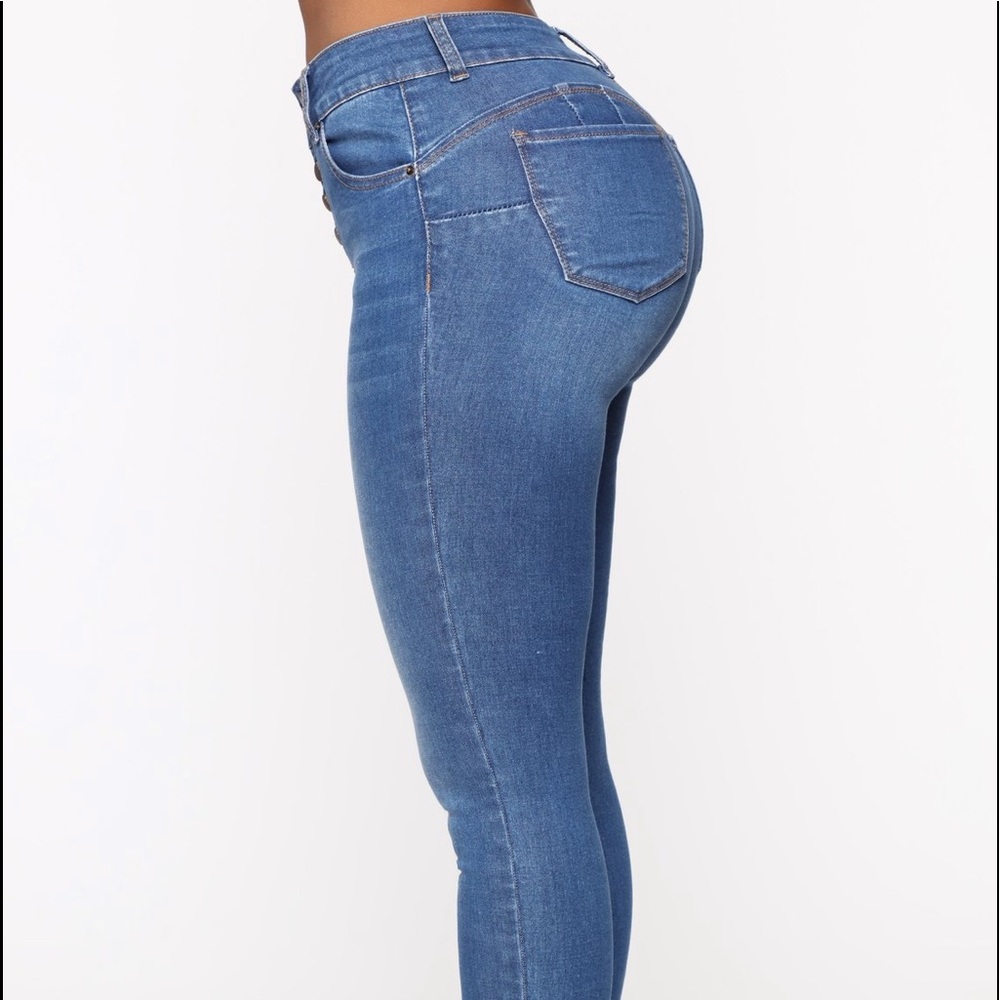 Button up Jeans - Picture 3 of 3